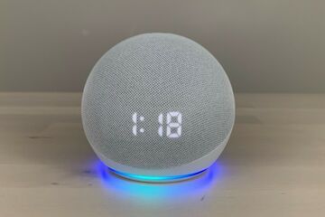 Amazon Echo Dot with Clock test par PCWorld.com Amazon Echo Dot with Clock test par PCWorld.com