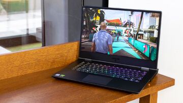 Lenovo Legion Y740 test par ExpertReviews Lenovo Legion Y740 test par ExpertReviews