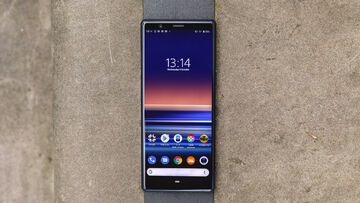 Sony Xperia 5 II reviewed by ExpertReviews Sony Xperia 5 II reviewed by ExpertReviews