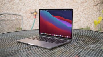 Apple MacBook Pro 13 test par ExpertReviews