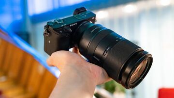 Sony E 70-350mm Review: 1 Ratings, Pros and Cons