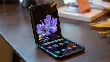 Samsung Galaxy Z Flip reviewed by TechRadar