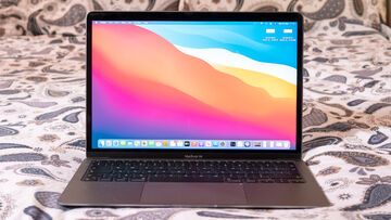 Apple MacBook Air M1 test par ExpertReviews