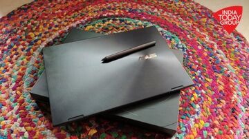 Asus ZenBook Flip S test par IndiaToday
