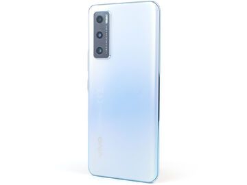 Vivo Y70 test par NotebookCheck Vivo Y70 test par NotebookCheck