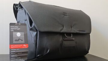 Peak Design Everyday Messenger 13 reviewed by Gaming Trend