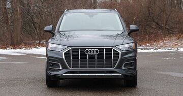 Audi Q5 Review: 4 Ratings, Pros and Cons