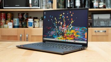 Lenovo Yoga Slim 7 reviewed by ExpertReviews