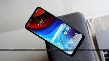 Motorola Moto E7 Review