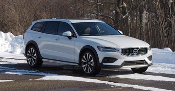 Volvo V60 reviewed by CNET USA