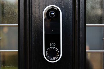 Netgear Arlo Essential Video Doorbell testé par Pocket-lint Netgear Arlo Essential Video Doorbell testé par Pocket-lint