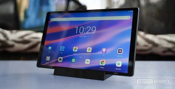 Lenovo Smart Tab M10 HD test par Android Authority