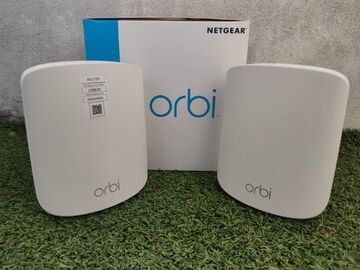 Netgear Orbi test par LeCafeDuGeek Netgear Orbi test par LeCafeDuGeek