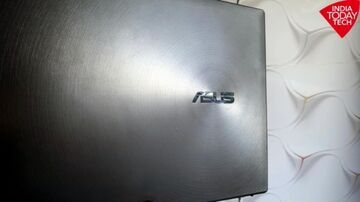 Asus ZenBook 13 test par IndiaToday