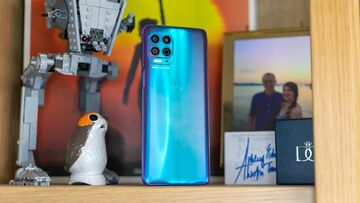 Motorola Moto G100 reviewed by ExpertReviews