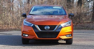 Nissan Versa im Test: 2 Bewertungen, erfahrungen, Pro und Contra