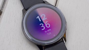 OnePlus Watch test par ExpertReviews