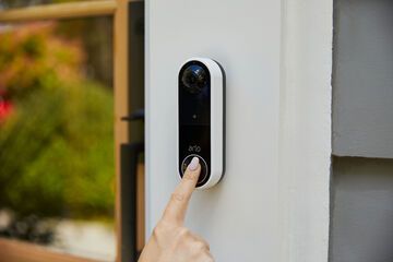 Netgear Arlo Essential Video Doorbell test par TechRadar