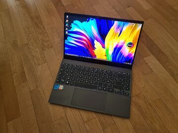 Asus ZenBook 13 test par Tom's Guide (FR) Asus ZenBook 13 test par Tom's Guide (FR)
