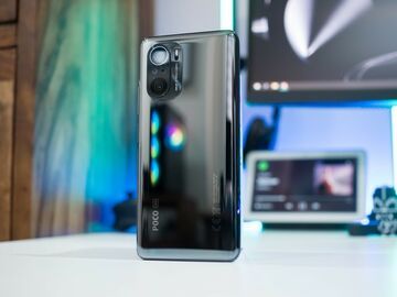 Xiaomi Poco F3 testé par Android Central Xiaomi Poco F3 testé par Android Central