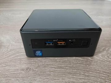 Intel NUC 8 test par LeCafeDuGeek Intel NUC 8 test par LeCafeDuGeek