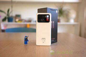 Xiaomi Mi 11 Ultra test par AndroidWorld Xiaomi Mi 11 Ultra test par AndroidWorld