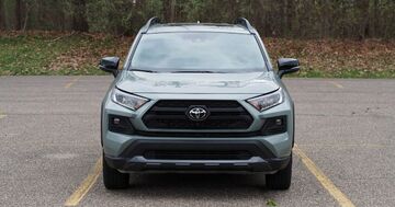 Toyota RAV4 reviewed by CNET USA