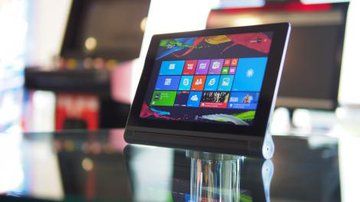 Lenovo Yoga Tablet 2 test par TechRadar Lenovo Yoga Tablet 2 test par TechRadar