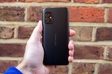 Asus Zenfone 8 test par Pocket-lint