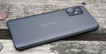 Asus Zenfone 8 test par Android Authority