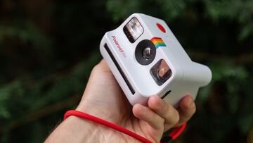 Polaroid Go reviewed by ExpertReviews