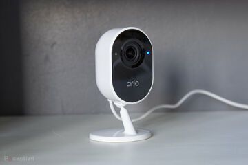 Netgear Arlo Essential Indoor Camera testé par Pocket-lint Netgear Arlo Essential Indoor Camera testé par Pocket-lint