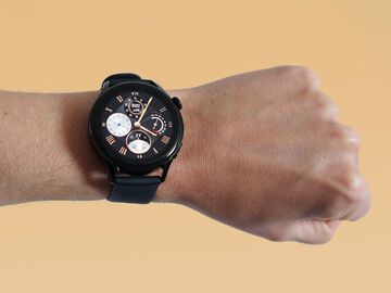 Huawei Watch 3 testé par Stuff Huawei Watch 3 testé par Stuff