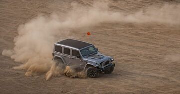 Jeep Wrangler reviewed by CNET USA
