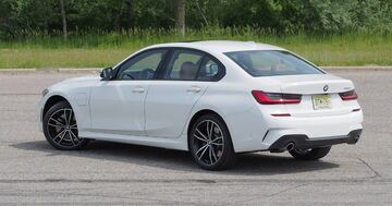 Test BMW  330e