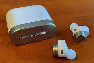 Bowers & Wilkins PI7 test par PCWorld.com