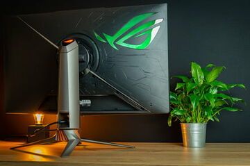 Asus ROG Swift PG32UQX Review: 5 Ratings, Pros and Cons