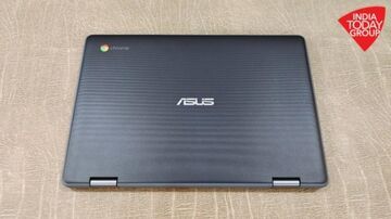 Asus Chromebook Flip C214 test par IndiaToday