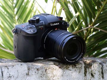 Panasonic Lumix GH5 II testé par Stuff Panasonic Lumix GH5 II testé par Stuff