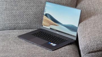 Huawei MateBook D15 test par ExpertReviews