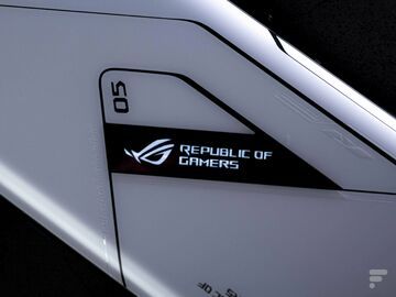 Asus ROG Phone 5 testé par FrAndroid Asus ROG Phone 5 testé par FrAndroid