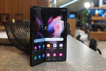 Samsung Galaxy Z Fold 3 Review: 52 Ratings, Pros and Cons