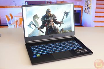 MSI Stealth 15M reviewed by Ubergizmo MSI Stealth 15M reviewed by Ubergizmo