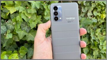 Realme GT Explorer Edition Review: 2 Ratings, Pros and Cons