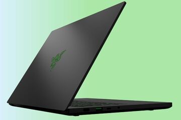 Razer Blade 14 test par PCWorld.com Razer Blade 14 test par PCWorld.com