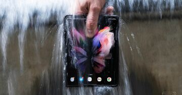 Samsung Galaxy Z Fold 3 reviewed by The Verge Samsung Galaxy Z Fold 3 reviewed by The Verge