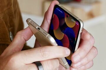 Samsung Galaxy Z Flip 3 test par DigitalTrends