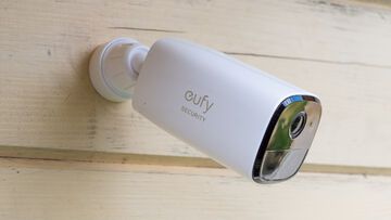 Eufy SoloCam E40 test par ExpertReviews