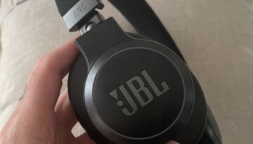 JBL Live 660NC testé par Numerama JBL Live 660NC testé par Numerama