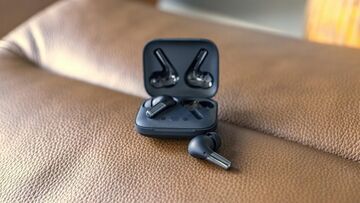 OnePlus Buds Pro reviewed by L&B Tech